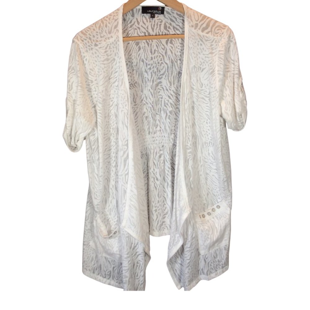 Size: X - White Zebra Print Cardigan w/ Button Details